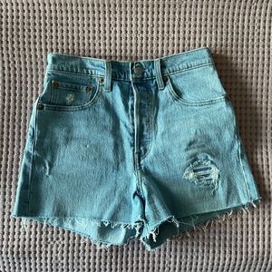 LEVI'S Ribcage shorts